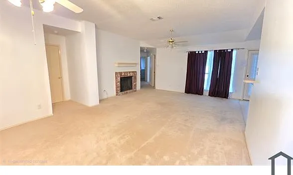 3 bed, 1498 sqft, $2,300 — Photo 2