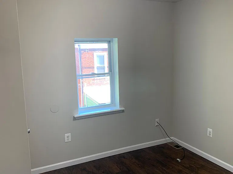 823 S Allison St — Photo 10