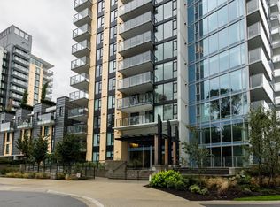 1401 Hunter St #1705, North Vancouver, BC V7J0E2