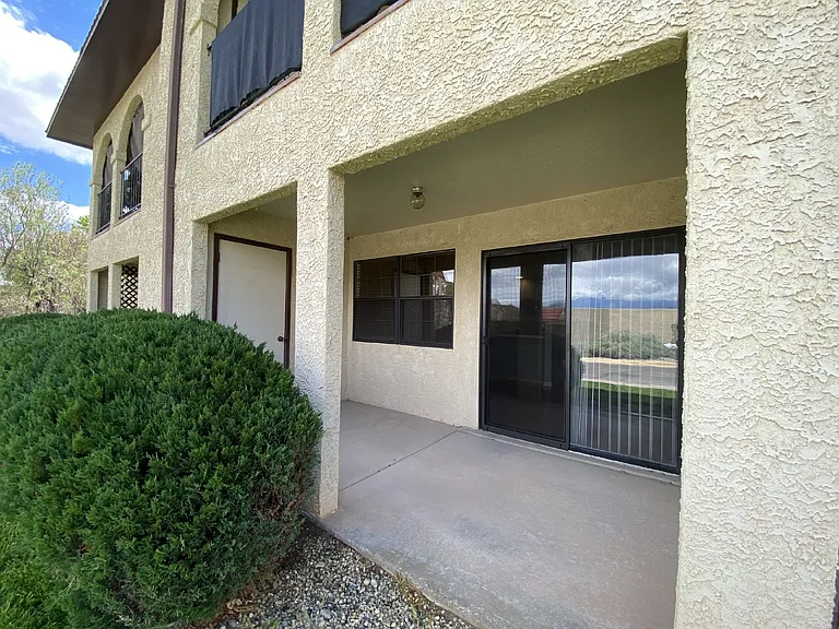837-1D Country Club Dr SE — Photo 3