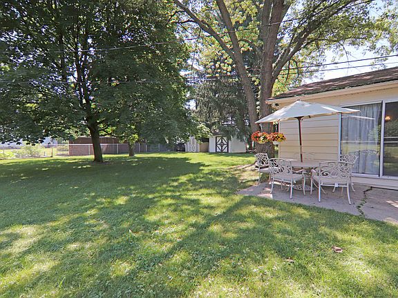5th image of 2106 Thistlewood Dr