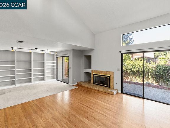 4th image of 1250 Redwood Ct