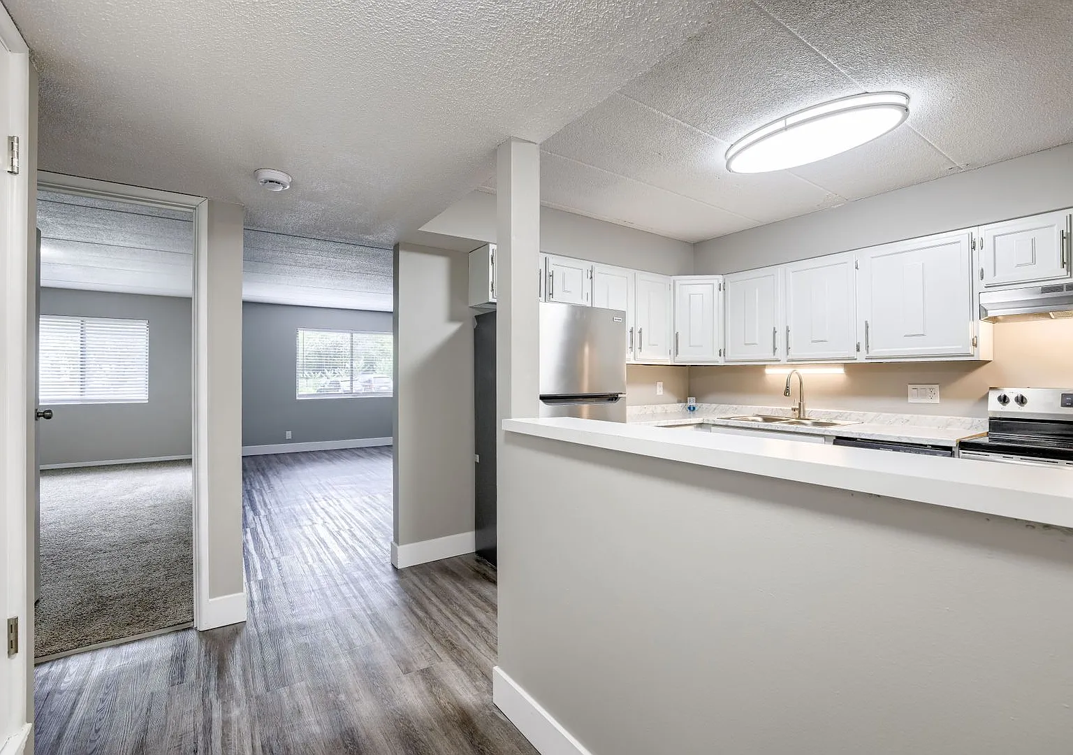 Meadowlark Apts — Photo 4