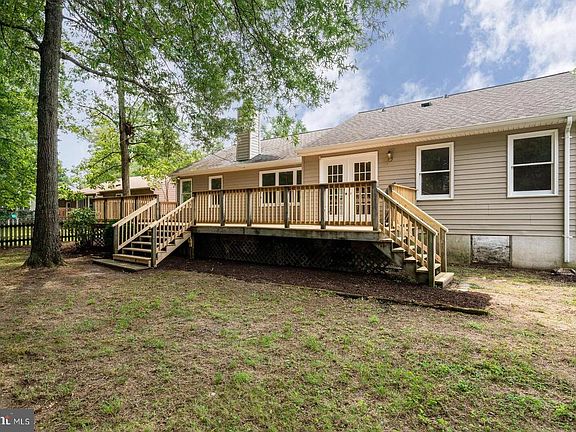 3rd image of 10711 Holleybrooke Dr