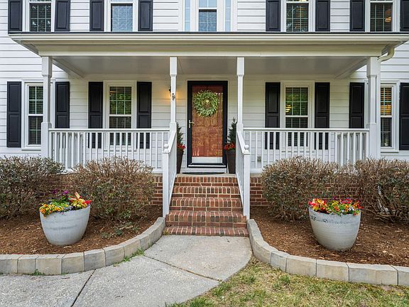 2nd image of 514 Autumngate Dr