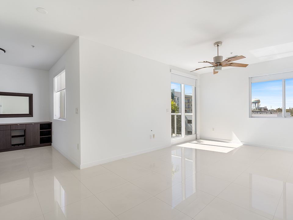 Open master bedroom on the 4th floor opening to the terrace