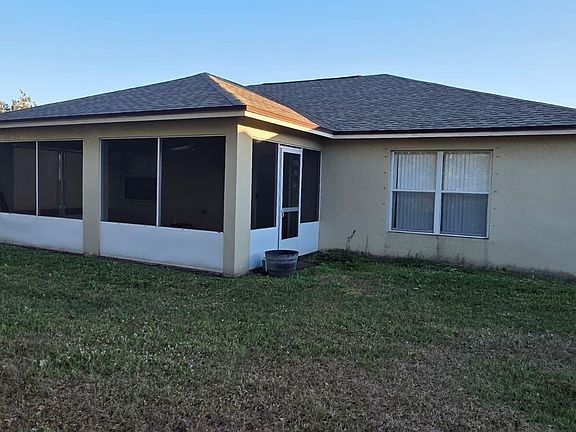 3rd image of 501 SW Twig Avenue