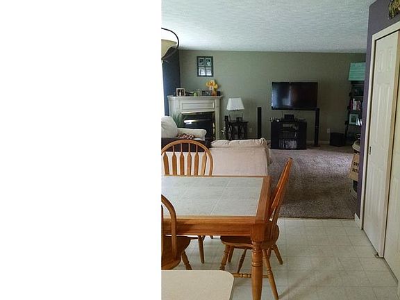 2nd image of 9015 Huxley Ln #6