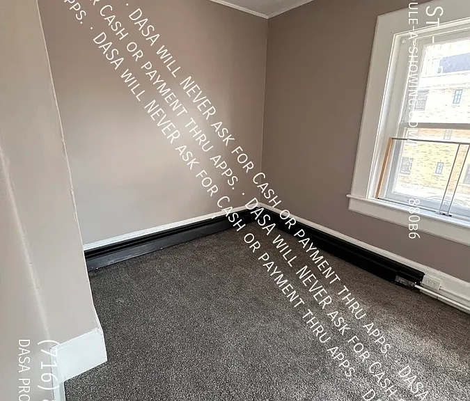 33 Allen St #4 — Photo 11