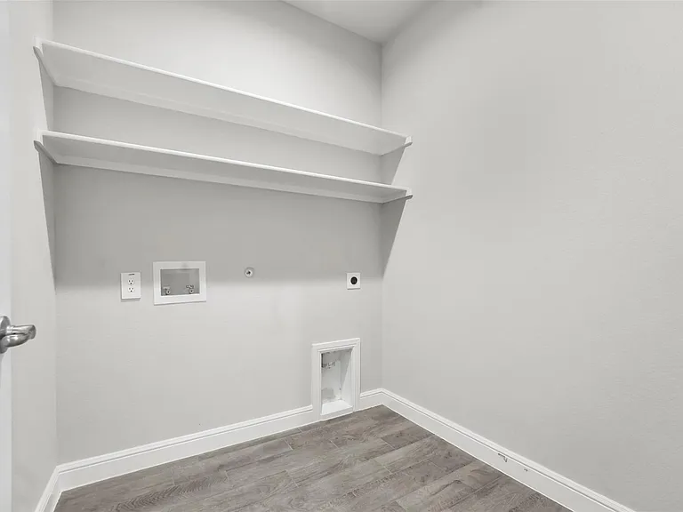 1012 Southwark Dr — Photo 20