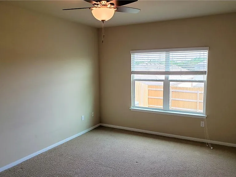 9714 Baden Ln — Photo 23