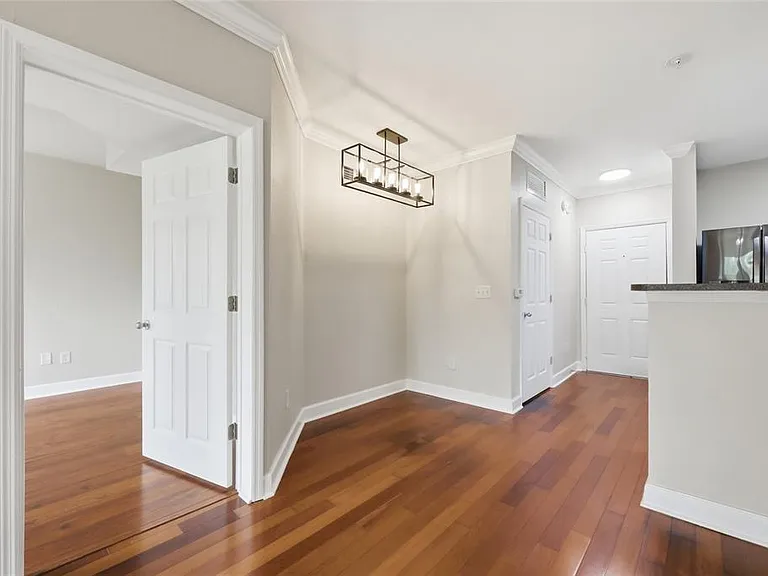 204 E South St #4053 — Photo 20