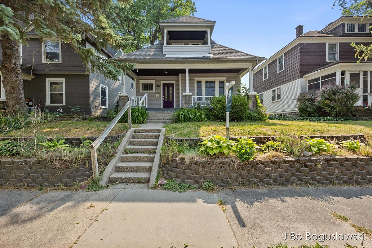 818 Paris Ave NE, Grand Rapids, MI 49503 Zillow