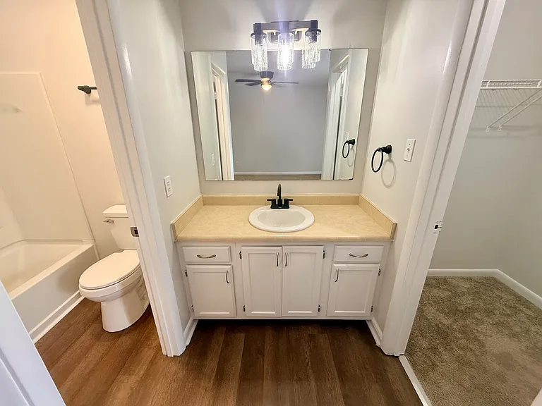 6868 Candlewood Dr — Photo 16