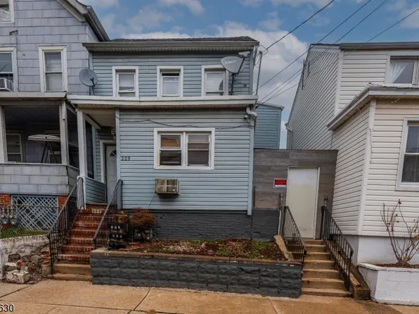 229 Marshall St, Elizabeth City, NJ 07206