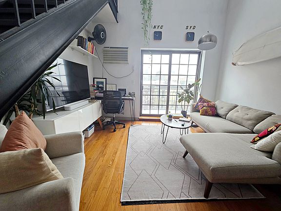 2nd image of 713 Metropolitan Ave APT 4R