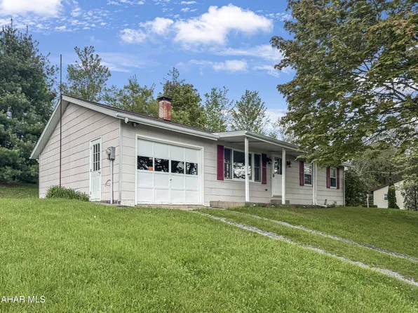 132 Cindy St, Ebensburg, PA 15931