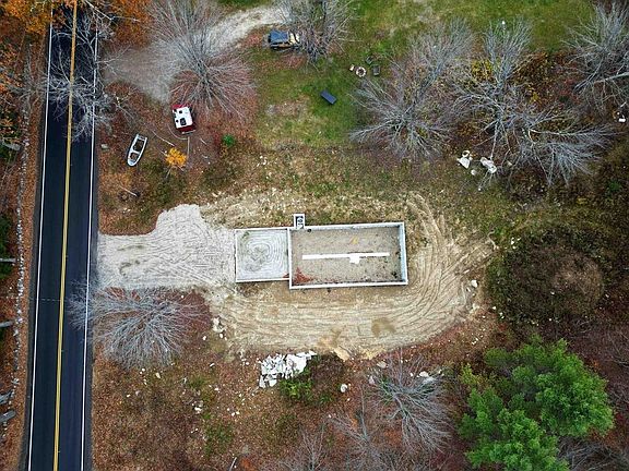 2nd image of 1618 Lovell Lake Road