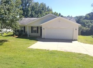 208 McConnell Rd, Taylors, SC 29687