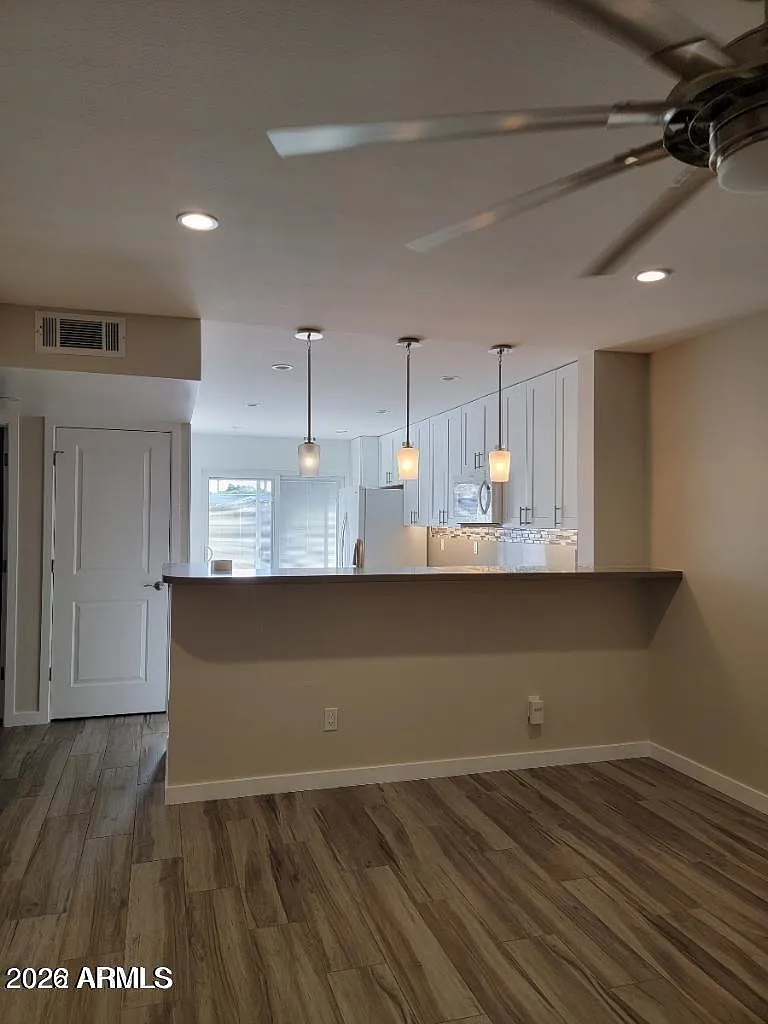 2 bed, 2.0 bath, 900 sqft, $2,550 — Photo 1
