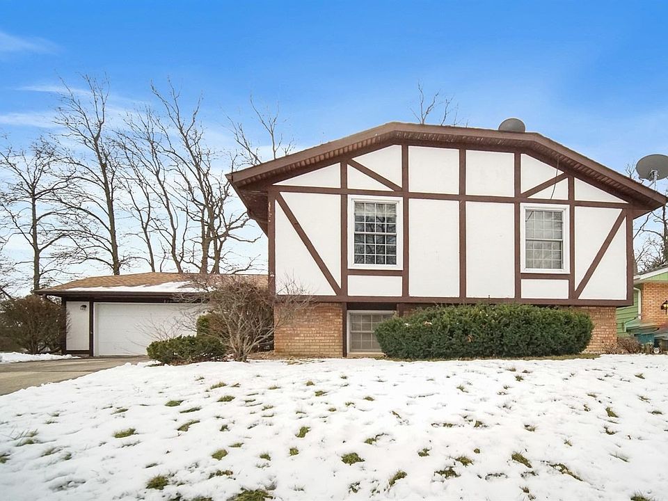1st image of 208 Lakeside Dr