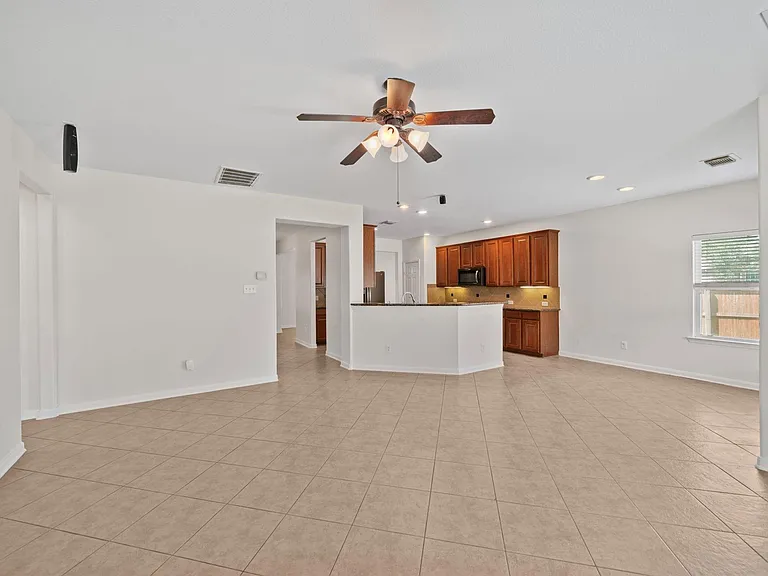 25210 Doves Gate Ct — Photo 9