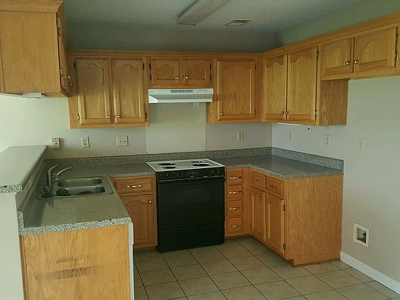 5th image of 8369 Whispering Elm Dr