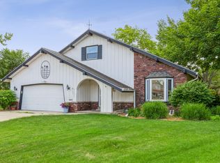W133S6837 Bristlecone Ct, Muskego, WI 53150