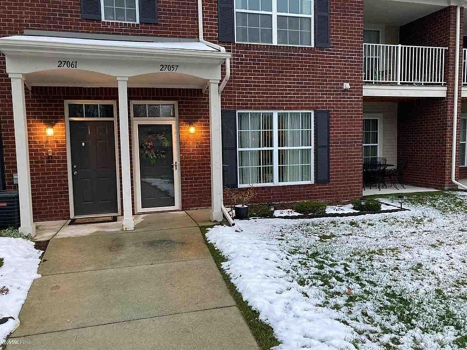 1st image of 27057 Carrington Pl