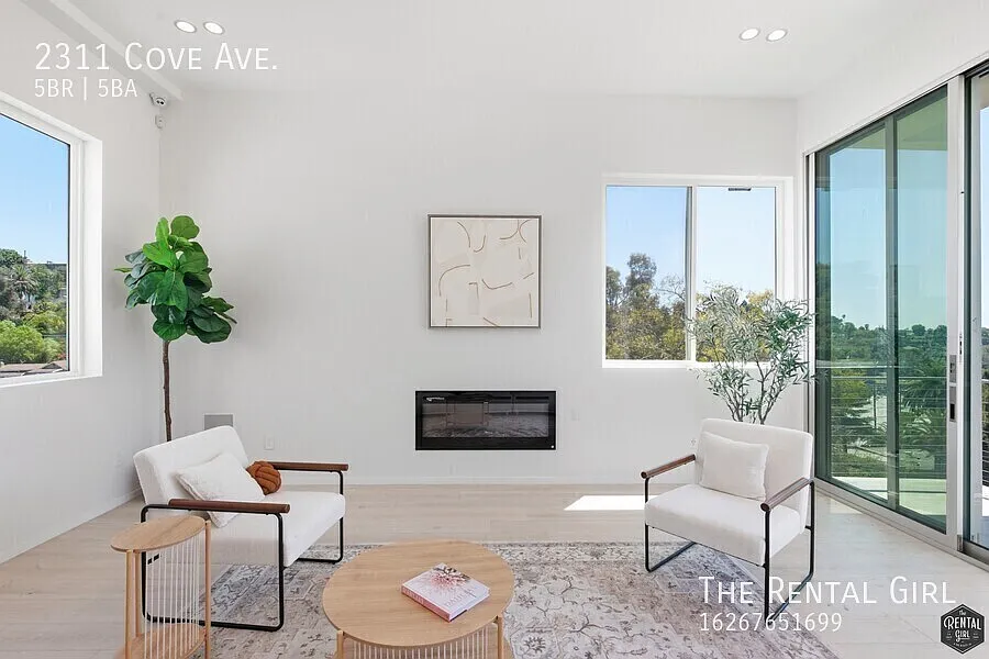Elevated Silver Lake Living | 5-Bedroom Hillside Penthouse w/ Sweeping Views | Private Elevator |... — Photo 4