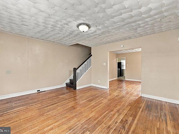 5th image of 2500 Jessup St