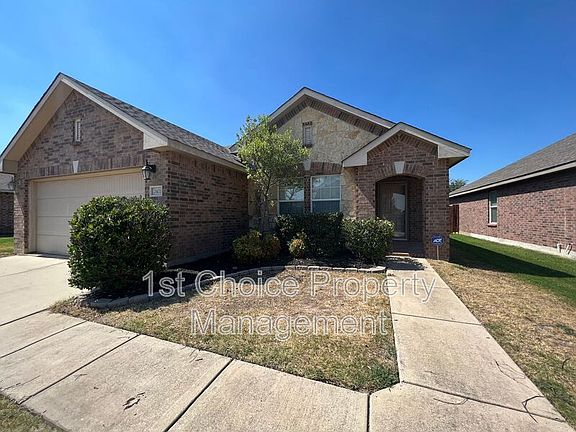 3rd image of 2421 Clairborne Dr