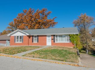 1708 Thompson St, Jefferson City, MO 65109