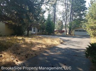 60892 Duke Ln, Bend, OR 97702
