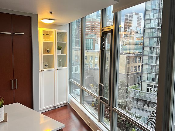 5th image of 1255 Seymour St #701