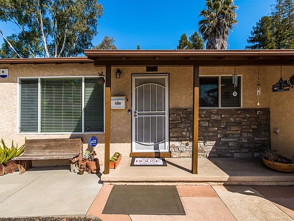 2nd image of 1208 Sereno Dr