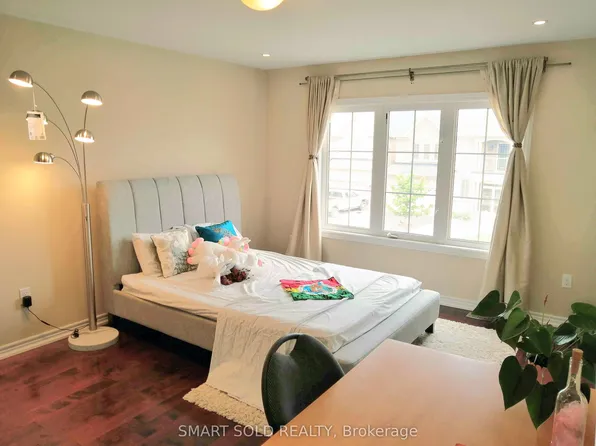 9 Martinau Dr, Markham, ON L6E 0M3