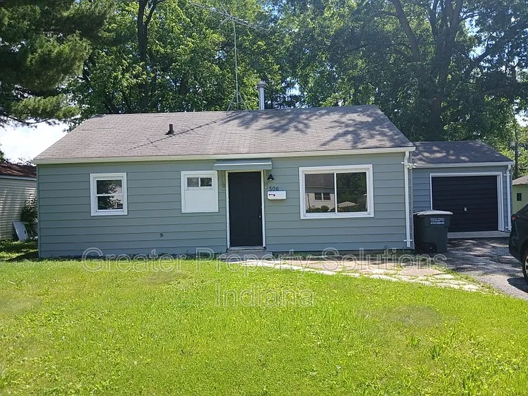 506 Parkside Ave — Photo 1