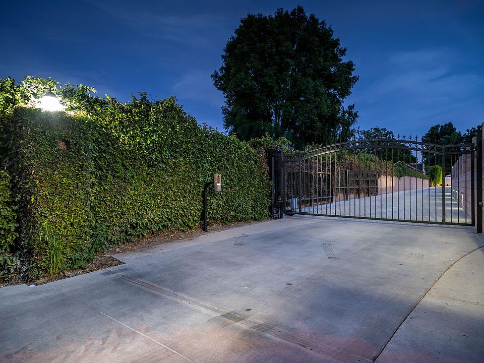 23002 Calvert St, Woodland Hills, CA 91367 Zillow