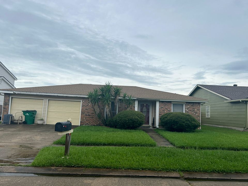 1st image of 3844 Woodbriar Dr