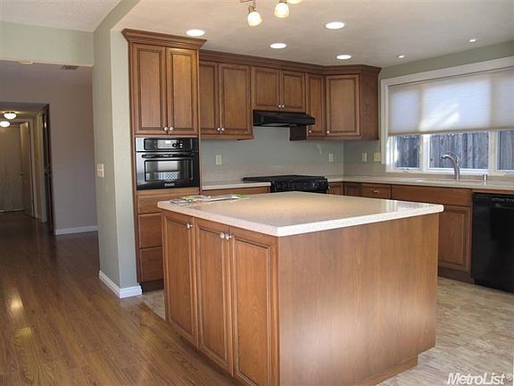 3rd image of 7942 Bucks Harbor Way