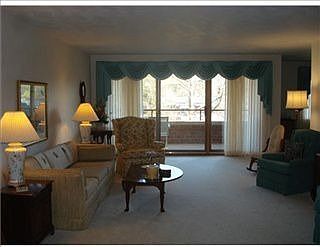 2nd image of 3885 Brookside Ln