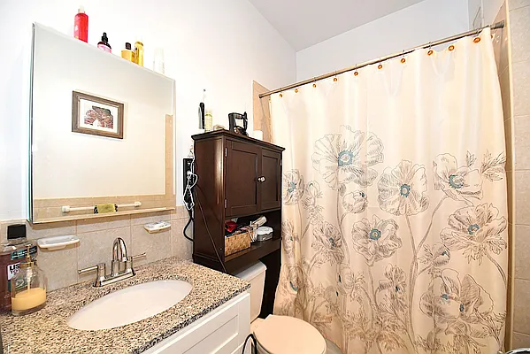 Rented by Keller Williams NYC | media 34