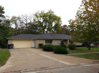 1220 Sherwood Ave, Elgin, IL 60120