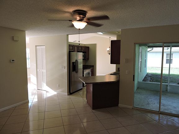 5th image of 2886 SW West Louise Cir