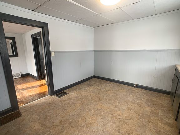 3rd image of 203 S Virginia Ave