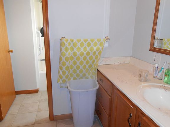 4th image of 1002 Pinnell Ln