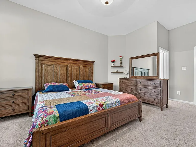 2134 Bluegrass Ln — Photo 12