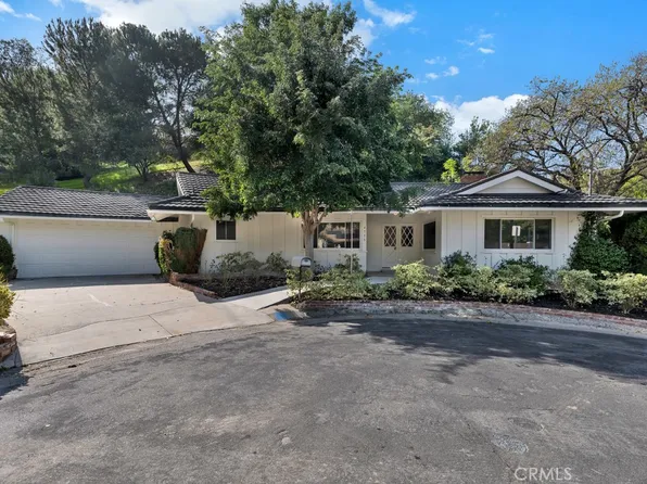 4775 Regalo Rd, Woodland Hills, CA 91364