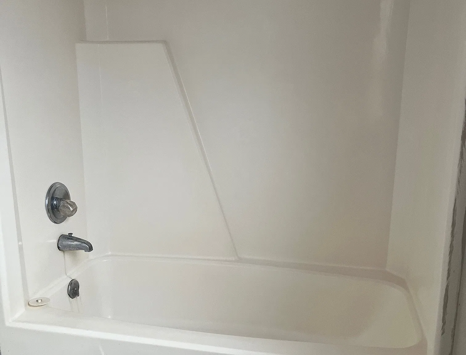 2 bed, 800 sqft, $800 — Photo 3